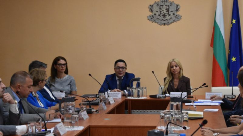 "В полза на индустрията и хората": Властта събра 273 предложения за административни реформи